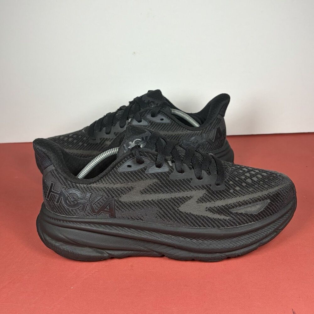 Hoka One One Clifton 9 Shoes Womens 10B Triple Black Running Sneakers 1127895